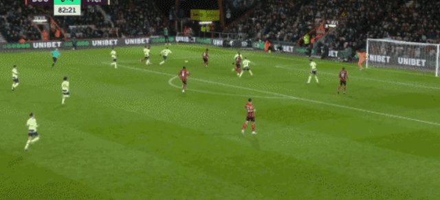 1677356123958032461.gif 12.gif