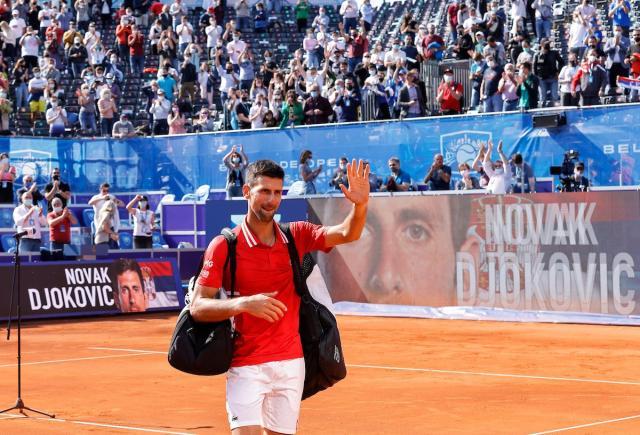 皇冠体育网站-德约“不专注”三盘过关 本赛季第三次进巡回赛决赛