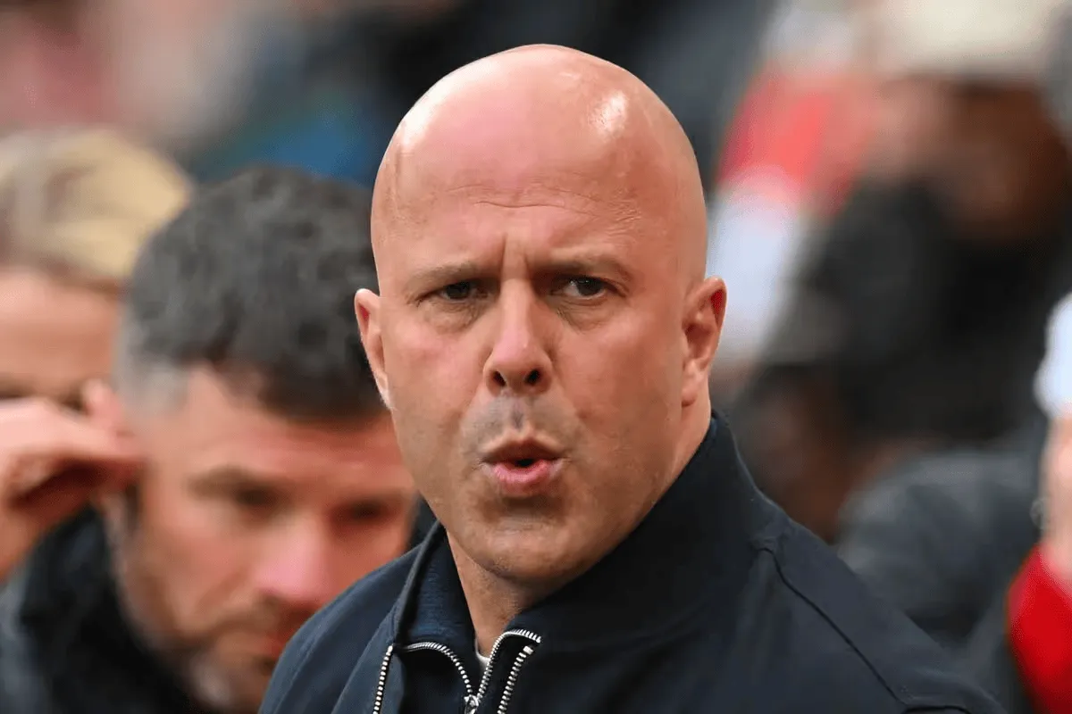 皇冠体育网站-回声报：对巴黎次回合斯洛特将重踢4-2-3-1阵型，萨拉赫首发